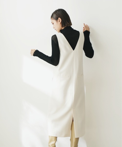 N.（N. Natural Beauty Basic）（エヌエヌナチュラルビューティーベーシック）の「◆Ｖカラージャンパースカート（ジャンパースカート・レディース・ナチュラル/ブラック/ベージュ・MEDIUM）」の14枚目の写真