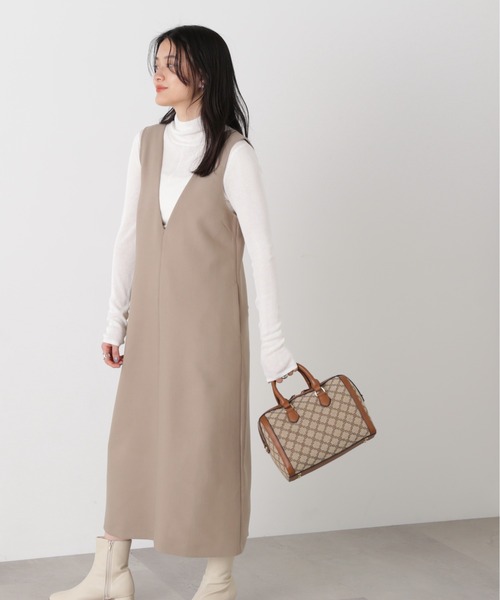 N.（N. Natural Beauty Basic）（エヌエヌナチュラルビューティーベーシック）の「◆Ｖカラージャンパースカート（ジャンパースカート・レディース・ナチュラル/ブラック/ベージュ・MEDIUM）」の19枚目の写真