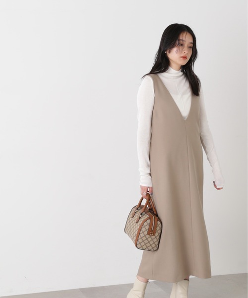 N.（N. Natural Beauty Basic）（エヌエヌナチュラルビューティーベーシック）の「◆Ｖカラージャンパースカート（ジャンパースカート・レディース・ナチュラル/ブラック/ベージュ・MEDIUM）」の21枚目の写真