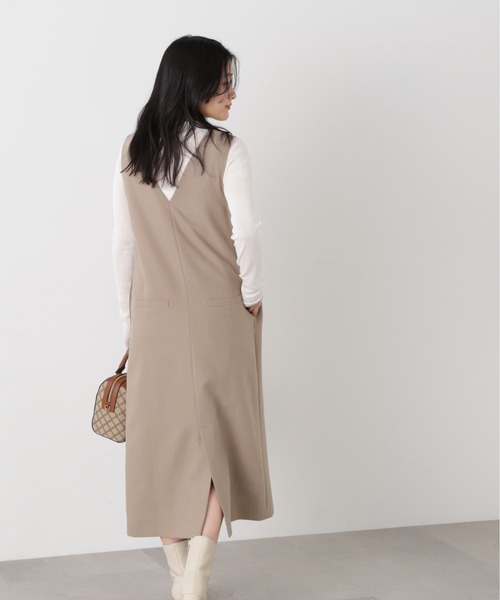 N.（N. Natural Beauty Basic）（エヌエヌナチュラルビューティーベーシック）の「◆Ｖカラージャンパースカート（ジャンパースカート・レディース・ナチュラル/ブラック/ベージュ・MEDIUM）」の22枚目の写真