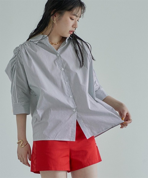 miette（ミエット）の「ギャザーラグランスリーブブラウス（シャツ/ブラウス・レディース・オフホワイト/ブルー・FREE）」の9枚目の写真