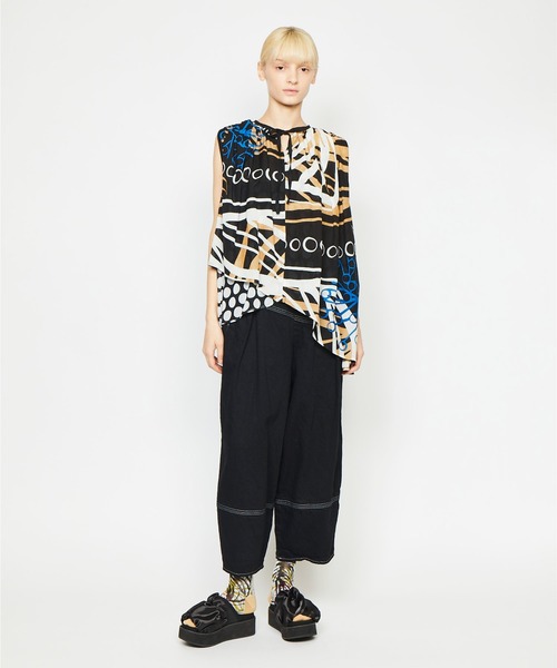 gomme（ゴム）の「リーフプリント　ギャザードッキングブラウス（シャツ/ブラウス・レディース・ホワイト/ブラック・MEDIUM）」の15枚目の写真