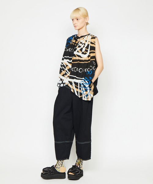 gomme（ゴム）の「リーフプリント　ギャザードッキングブラウス（シャツ/ブラウス・レディース・ホワイト/ブラック・MEDIUM）」の13枚目の写真