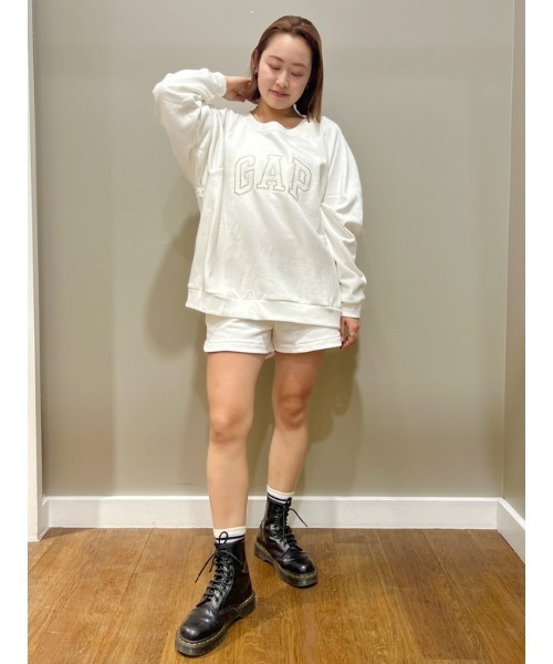 GAP(ギャップ)の「ヴィンテージ ソフトGAPアーチロゴ入りスウェット・トレーナー(スウェット・レディース・ホワイト/オフホワイト/ブラック・XXS/XL/L/M/S/XS)」の13枚目の写真