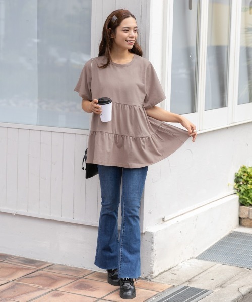 ad thie(アドティエ)の「ティアード チュニックTシャツ(Tシャツ/カットソー・レディース・ベビーピンク/セージグリーン/ダークブラウン/クリーム/ピンク系その他4/エメラルドブルー/チャコール/ブルー/ブラック/イエロー/オフホワイト/モカ/ライム・FREE/LL)」の17枚目の写真