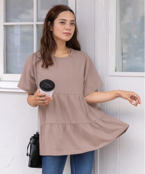 ad thie(アドティエ)の「ティアード チュニックTシャツ(Tシャツ/カットソー・レディース・ベビーピンク/セージグリーン/ダークブラウン/クリーム/ピンク系その他4/エメラルドブルー/チャコール/ブルー/ブラック/イエロー/オフホワイト/モカ/ライム・FREE/LL)」の18枚目の写真