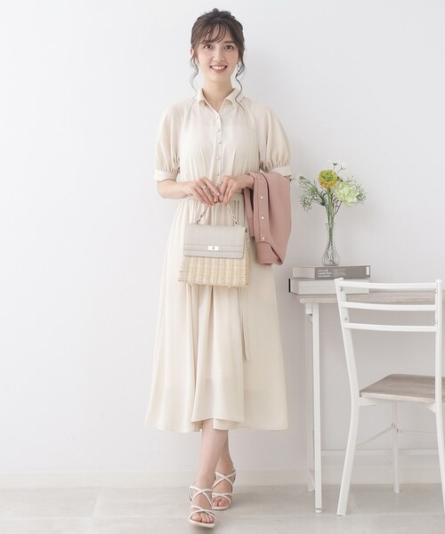 couture brooch(クチュールブローチ)の「◆【清楚で大人レトロ】オープンシャツ衿トキメキワンピ(ワンピース・レディース・アイボリー/ネイビー/レモンイエロー・36/40/38/42)」の14枚目の写真