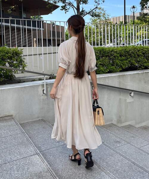 couture brooch(クチュールブローチ)の「◆【清楚で大人レトロ】オープンシャツ衿トキメキワンピ(ワンピース・レディース・アイボリー/ネイビー/レモンイエロー・36/40/38/42)」の15枚目の写真