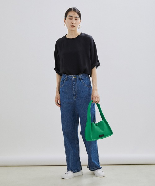 SALON adam et rope'（サロン アダム エ ロペ）の「フィブリルサテンプルオーバーTシャツ/ブラウス（Tシャツ/カットソー・レディース・ブラック/オフホワイト/ブラウン系その他2・FREE）」の19枚目の写真