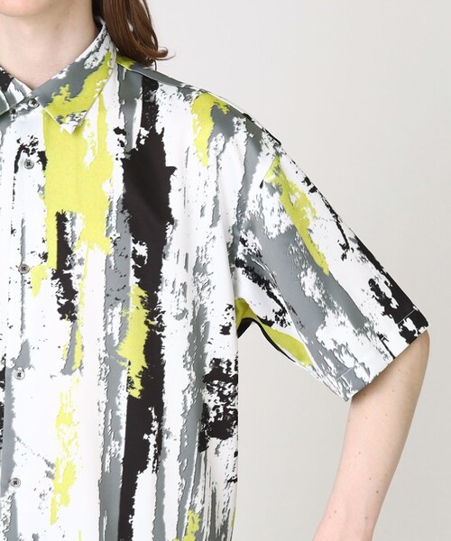 tk.TAKEO KIKUCHI(ティーケータケオキクチ)の「◆柄アソート半袖シャツ(シャツ/ブラウス・メンズ・ブラック系2/ブルー系2/ライトグレー系3/ネイビー系9/ホワイト系1/ブラック系3/ブラック系/ベージュ系4・01/02/03)」の14枚目の写真