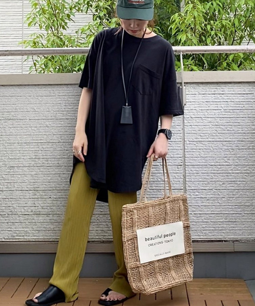 Fizz（フィズ）の「【Fizz/フィズ】　胸ポケット付きラウンドヘムビッグTシャツ（Tシャツ/カットソー・レディース・ブラック/アイボリー/ブルー/モカ/グリーン・L/M）」の19枚目の写真