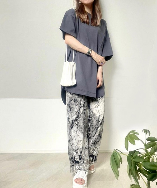 Fizz（フィズ）の「【Fizz/フィズ】　胸ポケット付きラウンドヘムビッグTシャツ（Tシャツ/カットソー・レディース・ブラック/アイボリー/ブルー/モカ/グリーン・L/M）」の21枚目の写真