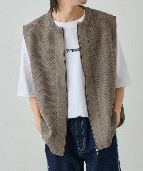 COLONY 2139（コロニートゥーワンスリーナイン）の「フルジップニットベスト（ベスト・メンズ・ブラック/グレイッシュベージュ・MEDIUM/LARGE）」の14枚目の写真