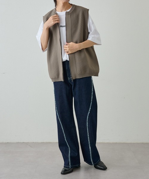 COLONY 2139（コロニートゥーワンスリーナイン）の「フルジップニットベスト（ベスト・メンズ・ブラック/グレイッシュベージュ・MEDIUM/LARGE）」の12枚目の写真