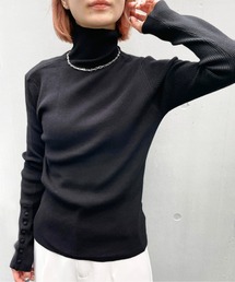 袖ボタンリブハイネックプルオーバー