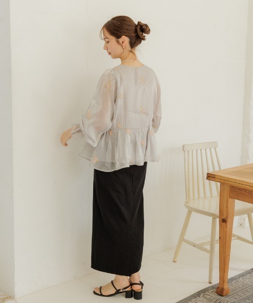 flower(フラワー)の「グロスブルーミングブラウス(シャツ/ブラウス・レディース・アッシュグレー/ブルー・FREE)」の20枚目の写真