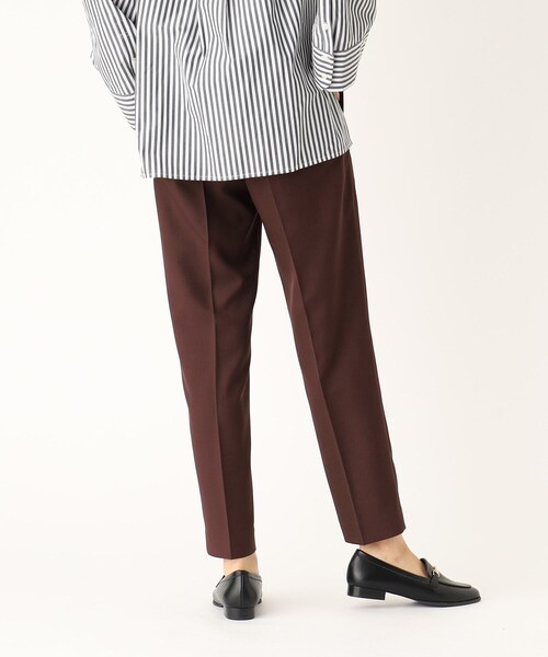 OPAQUE.CLIP（オペークドットクリップ）の「◆ストレッチテーパードパンツ【洗濯機洗い可/防シワ加工/吸水速乾】（その他パンツ・レディース・ブラック/サンドベージュ/ダークブラウン・36/38/42/40）」の18枚目の写真