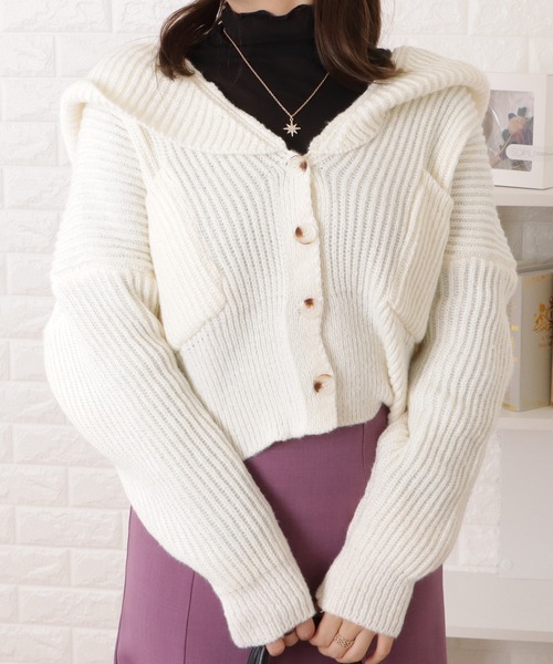 Lace Ladies(レースレディース)の「ポケット付きフーデットショートニットカーディガン(ニット/セーター・レディース・ピンク/ブラック/グリーン/ベージュ/ホワイト/グレー・FREE)」の2枚目の写真