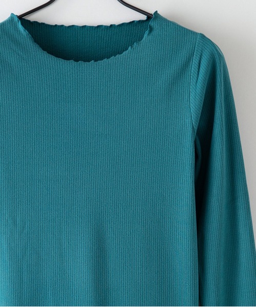 fort point(フォーポイント)の「【FORT POINT/フォートポイント】メロークルーネックロンT 首元フリル(Tシャツ/カットソー・レディース・ブラック/ピンク/イエロー/ブルー/グリーン/アイボリー・MEDIUM)」の4枚目の写真