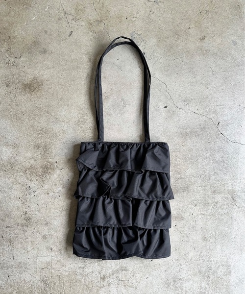 SPRUCE（スプルース）の「EM:SPRUCE フリル　ナイロン　軽量 150g　縦長トートバッグ　旅行バッグ（トートバッグ・レディース・ベージュ/ブルー/ブラック・FREE）」の16枚目の写真
