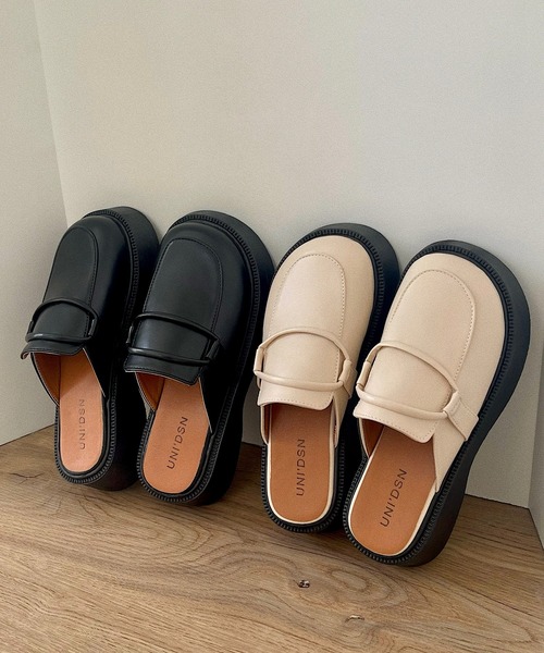 Chick(チック)の「【TAE×Chick】ラウンドミュールローファー(ローファー・レディース・ホワイト/ブラック・23.5/24/24.5/23)」の5枚目の写真