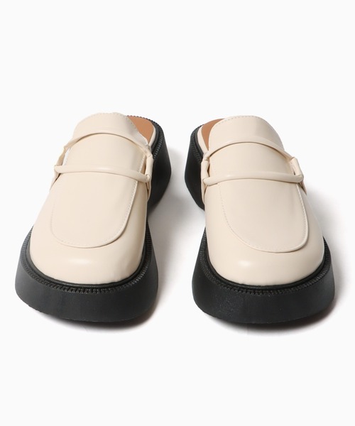 Chick(チック)の「【TAE×Chick】ラウンドミュールローファー(ローファー・レディース・ホワイト/ブラック・23.5/24/24.5/23)」の22枚目の写真