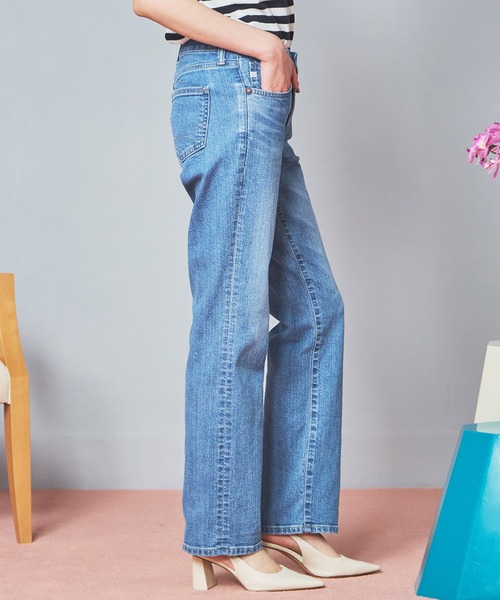 SOMETHING(サムシング)の「SOMETHING/サムシング ELSA STANDARD ストレートデニムパンツ(デニムパンツ・レディース・ライトインディゴブルー/ブルー/インディゴブルー/ダークインディゴブルー/ホワイト/グリーン/ベージュ/ブラック系その他/ブラック系その他2/ブルー系その他・30/27/29/25/26/28/31)」の22枚目の写真