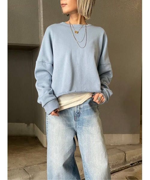 BLACK BY MOUSSY(ブラックバイマウジー)の「cut off sweat tops(カットオフスウェットトップス)(スウェット・レディース・ホワイト/ライトブルー/グレー・FREE)」の6枚目の写真