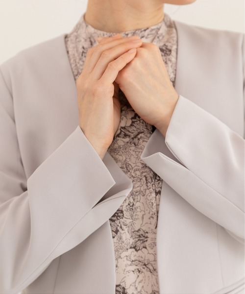 PREFERIR（プレフェリール）の「ノーカラーフォーマル ジャケット（ノーカラージャケット・レディース・ブラック/ベージュ・MEDIUM/LARGE）」の14枚目の写真