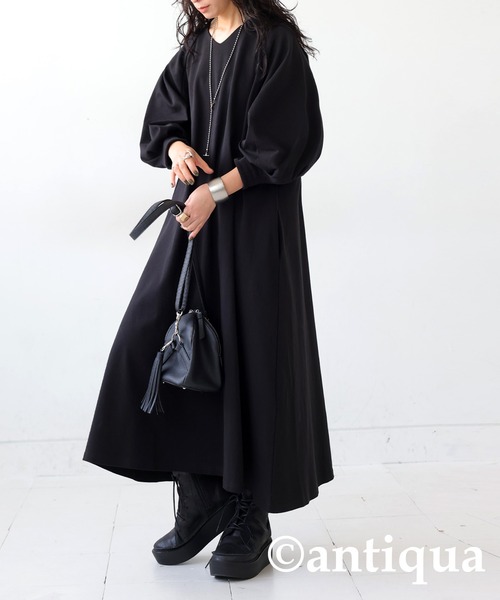antiqua(アンティカ)の「ボリューム袖ワンピース(ワンピース・レディース・ブラック・R/P)」の11枚目の写真