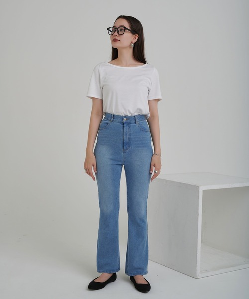 TINA：JOJUN（ティーナジョジュン）の「ブーツカットデニムパンツ（デニムパンツ・レディース・ライトブルー・S）」の9枚目の写真