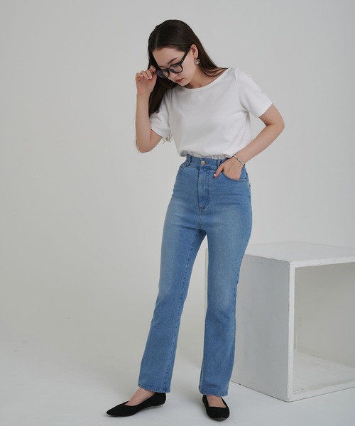 TINA：JOJUN（ティーナジョジュン）の「ブーツカットデニムパンツ（デニムパンツ・レディース・ライトブルー・S）」の10枚目の写真