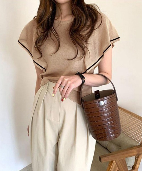 Miniministore(ミニミニストア)の「ラッフルスリーブ サマーニット 韓国夏服(ニット/セーター・レディース・ブルー/ホワイト/ダークベージュ・FREE)」の18枚目の写真