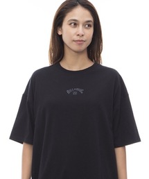 BILLABONG レディース ARCH LOGO LOOSE TEE Tシャツ 【2024年春夏モデル】/ビラボンワンポイントロゴ半袖バックプリントTシャツ