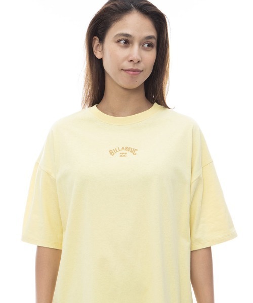 BILLABONG(ビラボン)の「BILLABONG レディース ARCH LOGO LOOSE TEE Tシャツ 【2024年春夏モデル】/ビラボンワンポイントロゴ半袖バックプリントTシャツ(Tシャツ/カットソー・レディース・イエロー系その他/ブラック/ホワイト/ブルー系その他・MEDIUM)」の12枚目の写真