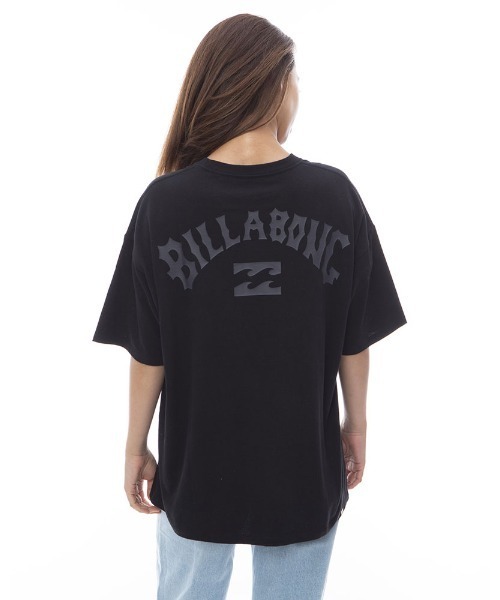 BILLABONG(ビラボン)の「BILLABONG レディース ARCH LOGO LOOSE TEE Tシャツ 【2024年春夏モデル】/ビラボンワンポイントロゴ半袖バックプリントTシャツ(Tシャツ/カットソー・レディース・イエロー系その他/ブラック/ホワイト/ブルー系その他・MEDIUM)」の8枚目の写真