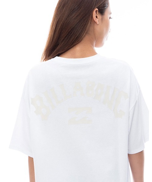 BILLABONG(ビラボン)の「BILLABONG レディース ARCH LOGO LOOSE TEE Tシャツ 【2024年春夏モデル】/ビラボンワンポイントロゴ半袖バックプリントTシャツ(Tシャツ/カットソー・レディース・イエロー系その他/ブラック/ホワイト/ブルー系その他・MEDIUM)」の6枚目の写真