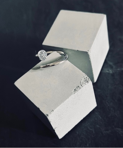blatto（ブラット）の「【blatto 925silver】デザイン リング シルバー bla-ring-f003 U（リング・メンズ・C/D/E/F/S/T/U/V/W/H/J/O/Q/X/Z/K/L/M/N/B/G/I/P/R/Y・FREE）」の19枚目の写真
