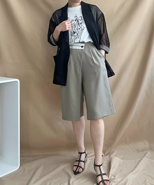 LHELBIE(レルビエ)の「ラップハーフパンツ(その他パンツ・レディース・ブラック/ライトベージュ/グレイッシュベージュ・M)」の3枚目の写真