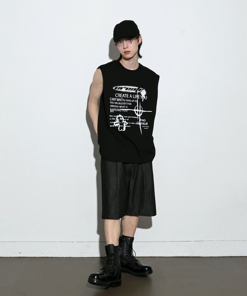 FOLLOWIN（フォロウィン）の「[UNISEX]ストリートデニムピンタックバミューダワイドパンツ（デニムパンツ・レディース・ブラック/ブルー・MEDIUM/LARGE）」の5枚目の写真