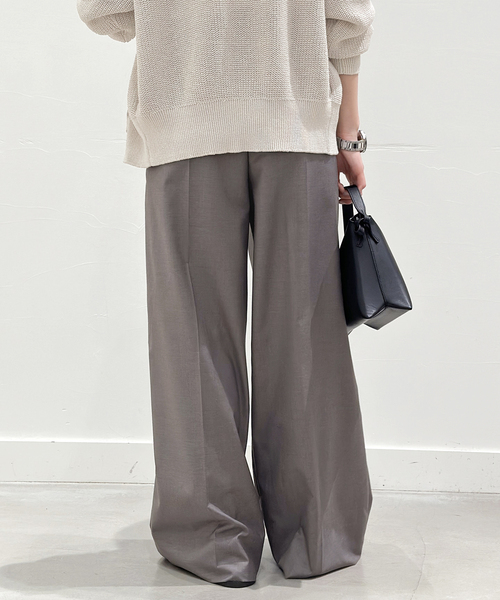 AP STUDIO(エーピーストゥディオ)の「Light T/R wide Pants(スラックス・レディース・チャコールグレー・40/38/36/34)」の3枚目の写真