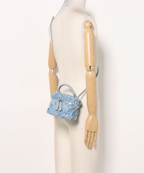 clear(クリア)の「フリンジデニムバニティバッグ(ショルダーバッグ・レディース・ライトブルー/ブルー・F)」の6枚目の写真