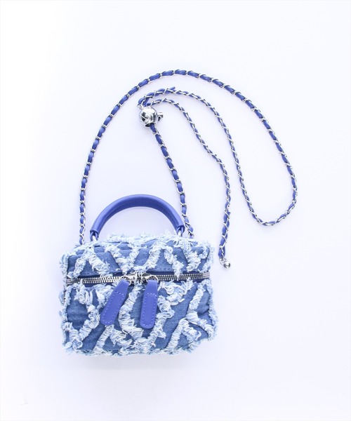 clear(クリア)の「フリンジデニムバニティバッグ(ショルダーバッグ・レディース・ライトブルー/ブルー・F)」の9枚目の写真