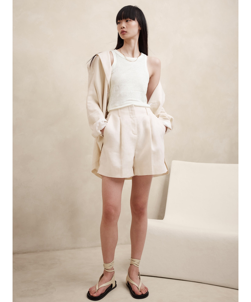 Banana Republic（バナナリパブリック）の「リネン レーサータンクトップ（タンクトップ・レディース・ベージュ/ブラック/アイボリー・XS/S/L/M）」の11枚目の写真
