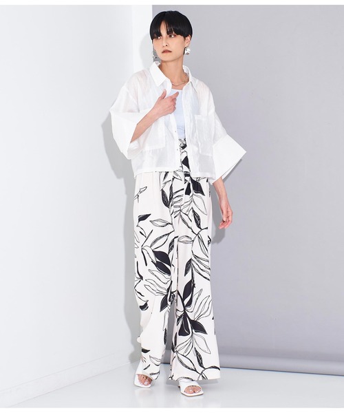 Settimissimo（セッティミッシモ）の「ITALY ボタニカル プリント リボンベルト付 フレアパンツ（その他パンツ・レディース・ライトベージュ/ブラック・FREE）」の4枚目の写真