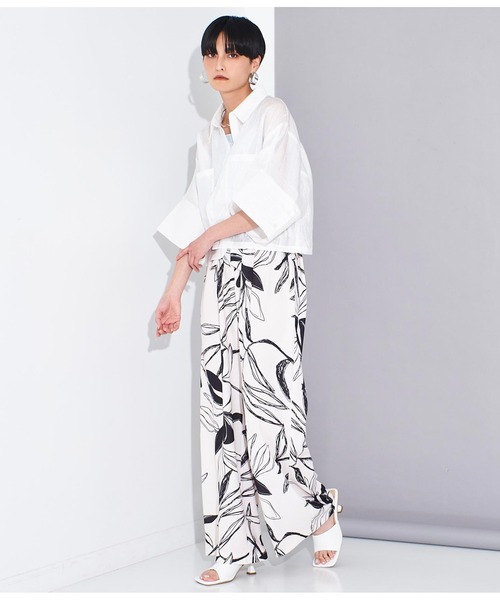 Settimissimo（セッティミッシモ）の「ITALY ボタニカル プリント リボンベルト付 フレアパンツ（その他パンツ・レディース・ライトベージュ/ブラック・FREE）」の6枚目の写真