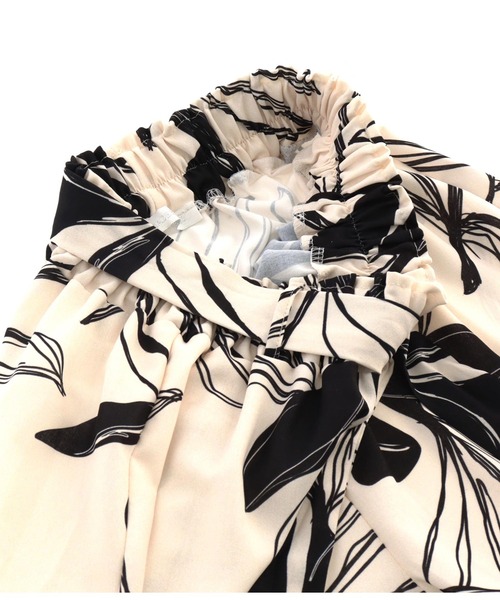 Settimissimo（セッティミッシモ）の「ITALY ボタニカル プリント リボンベルト付 フレアパンツ（その他パンツ・レディース・ライトベージュ/ブラック・FREE）」の19枚目の写真