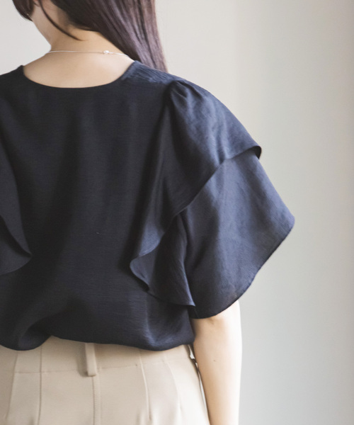 NOBLE ファジーリネンラッフルブラウス Noble（ノーブル）の「《追加》ファジーリネンラッフルブラウス