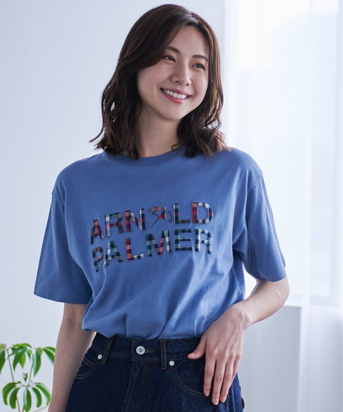 Arnold Palmer（アーノルドパーマー）の「AP エンボス シェア ロゴ Tシャツ（Tシャツ/カットソー・レディース・ホワイト/サックスブルー/ブラック・XS/M/LL/L/S）」の6枚目の写真