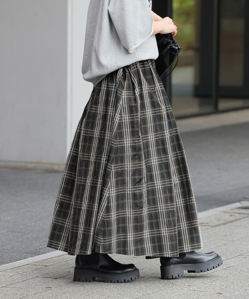 JOURNAL STANDARD relume（ジャーナルスタンダード　レリューム）の「ウォッシャブルチェックタフタイージースカート（スカート・レディース・ブラック/カーキ・FREE）」の11枚目の写真